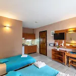 Porto Marina Апарт-отель Хриси-Амудия
