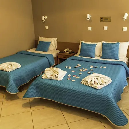 アパートホテル Porto Marina 3*