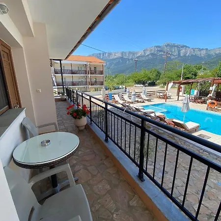 Apartmanhotel Porto Marina Hriszí Amudiá