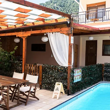 Porto Marina Chrysi Ammoudia