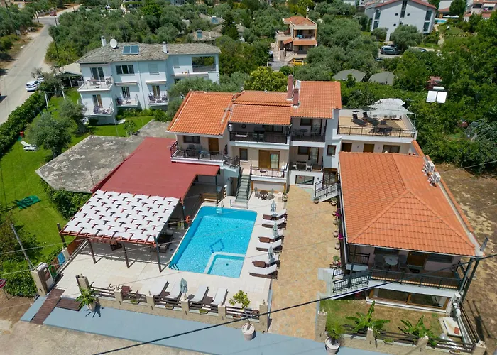 Porto Marina Chrysi Ammoudia